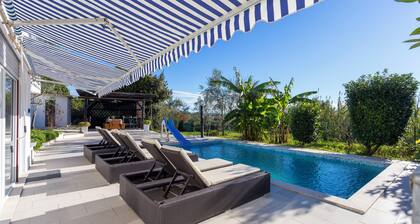 Holiday Home Cadjo With Pool