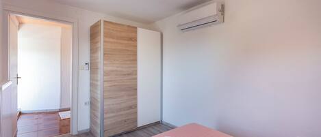 Standard House, Multiple Bedrooms, 2 Bathrooms (Holiday Home Cadjo With Pool) | 3 bedrooms, WiFi, bed sheets
