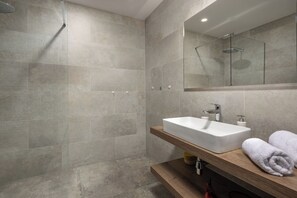 Family Villa, Multiple Bedrooms, 2 Bathrooms (Villa Miracle) | Bathroom - Villa Miracle (Brtonigla)