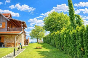 Family House, 3 Bedrooms, 2 Bathrooms (Green View Holiday Home With Pool) | Exterior - Green View Holiday Home With Pool (Oroslavje)
