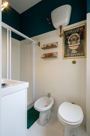 Hair dryer, towels - Maia   Luxury Apartment in Monteverde (ROMA)