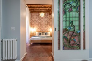 2 bedrooms, WiFi, bed sheets - Ambra   Elegant Apartment at the Imperial Forums (ROMA)