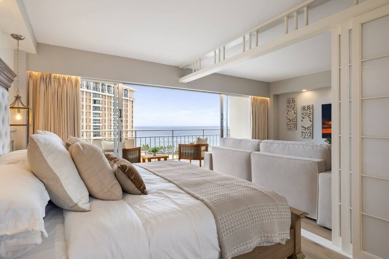 Een strijkplank/strijkijzer, wifi