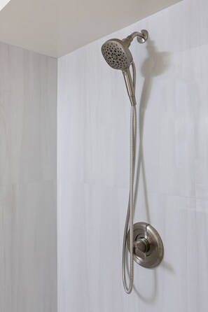 Hair dryer - Upscale Waikiki Ocean Retreat – 1-Bedroom Suite (Honolulu)