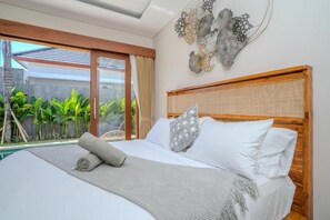 别墅, 泳池景观 | 客房内保险箱、免费 WiFi、床单