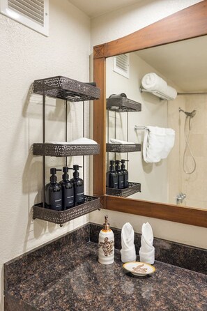 Hair dryer - Boutique-Style Comfort at Luana Waikiki (Honolulu)
