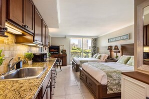 Microwave, stovetop, coffee/tea maker, toaster - Boutique-Style Comfort at Luana Waikiki (Honolulu)