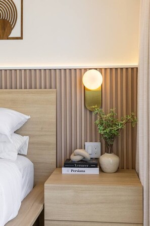 Työpöytä, silitysrauta/-lauta, Wi-Fi