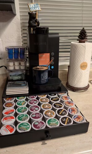 Kaffee und/oder Kaffeemaschine