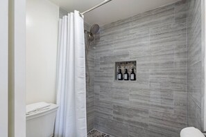 Hair dryer - Corner Bliss in the Heart of Waikiki 8F (Honolulu)