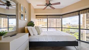 デスク、アイロン / アイロン台、WiFi