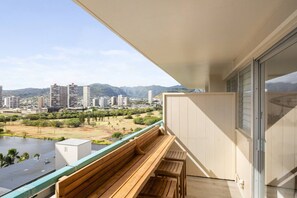 Property grounds - Waikiki Luxe Penthouse Oasis (Honolulu)