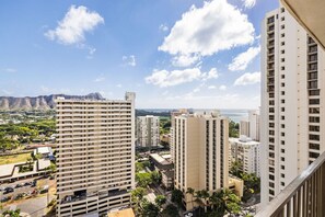 Property grounds - Panoramic Ocean & Diamond Head View | Free Parking (Honolulu)
