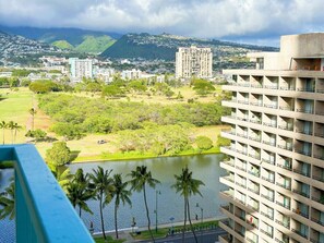 Property grounds - AS14F-02 Rare Corner Modern Waikiki Studio Oasis (Honolulu)