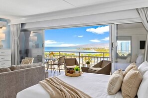 Iron/ironing board, WiFi - Waikiki Seaside Escape High Floor (Honolulu)