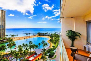 Property grounds - 12F Oasis: Studio with Balcony and Ocean Scene (Honolulu)