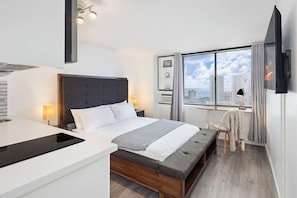 Iron/ironing board, WiFi - HM28B Great Ocean View Studio (Honolulu)
