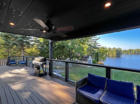 Terrace/patio. Baptiste Retreat