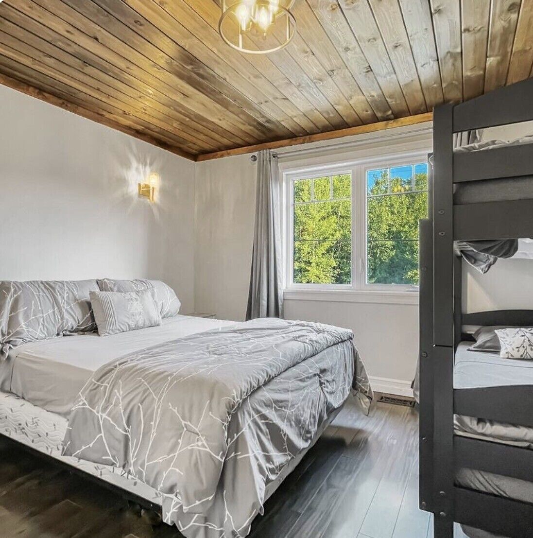 6 dormitorios, wifi gratis, ropa de cama y accesible en silla de ruedas