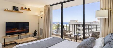 Bureau, fer et planche à repasser, Wi-Fi, draps fournis