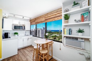 Fridge, microwave, stovetop, coffee/tea maker - HM22 Stunning 22nd Floor Ocean View Cozy Studio (Honolulu)