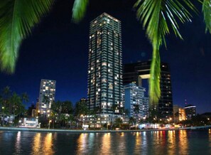 Exterior - HM22 Stunning 22nd Floor Ocean View Cozy Studio (Honolulu)