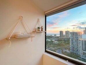 Interior - Stunning Ocean View Waikiki Studio 30F B (Honolulu)