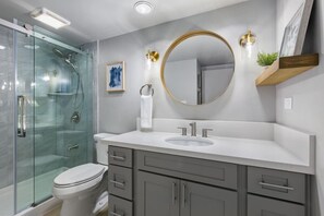 Hair dryer - 35F Steps Away Waikiki Beach, 1 bd, 1 Free Parking (Honolulu)