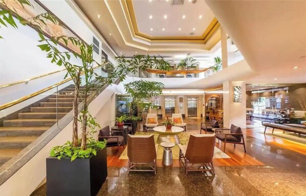 Lobby - Waikiki Cozy and Spacious Studio with Balcony (Honolulu)