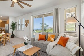 TV - Makaha Valley - Few Mins away to Beach (Waianae)