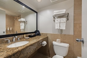 Hair dryer - PW7F-19 Newly Renovated, Light-filled Studio with Balcony (Honolulu)