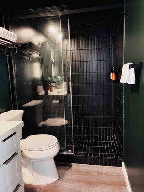Hair dryer - WB36F-09 Panoramic Views - Large Modern Suite, Free Parking (Honolulu)