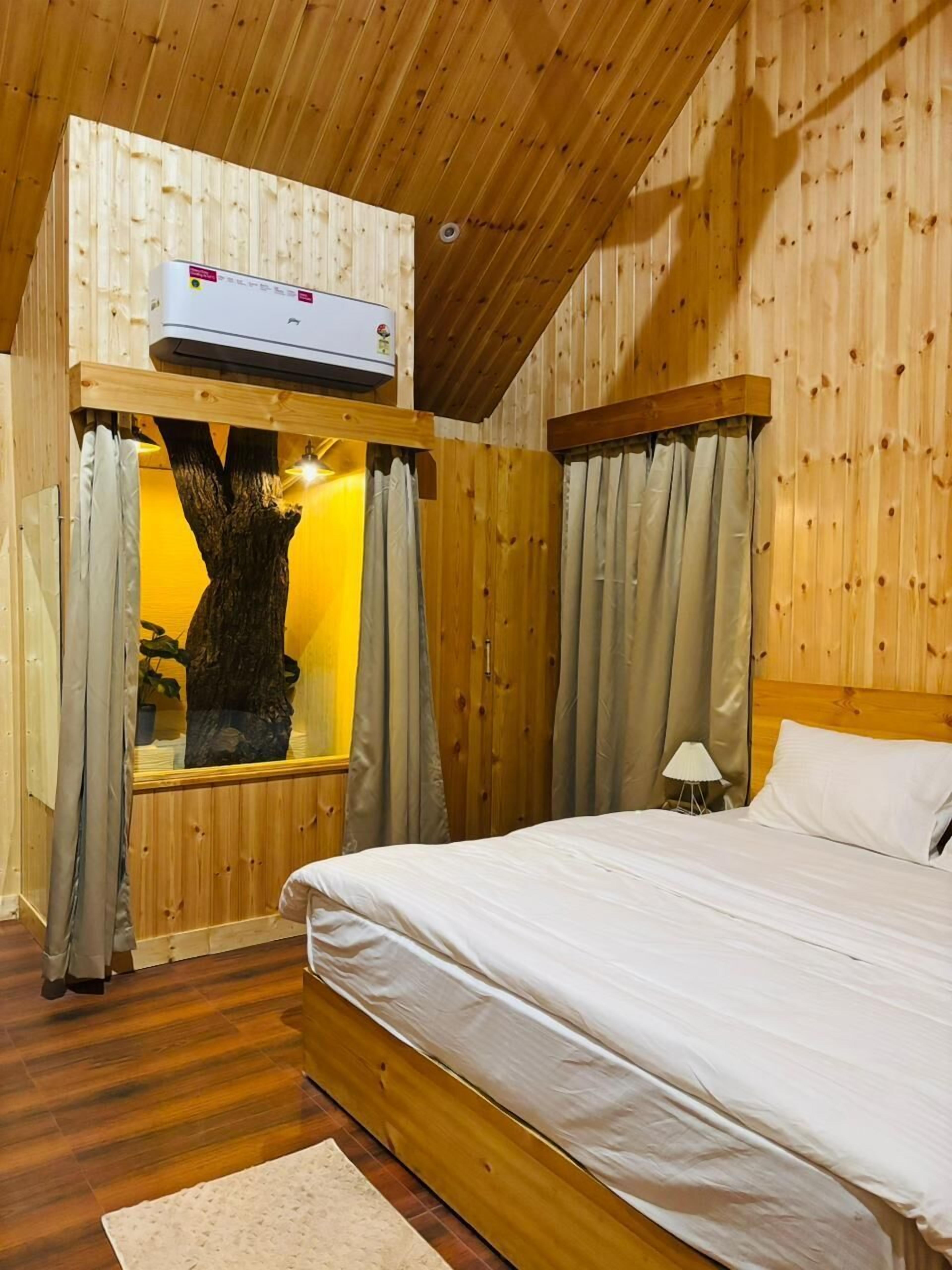 Habitación estándar doble | Escritorio, espacio para trabajar con un portátil, camas supletorias