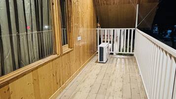 Kahden hengen deluxe-huone, parveke | Parveke