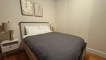 1 soverom, strykejern/-brett, reiseseng for barn og wi-fi (inkludert)