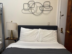 1 Schlafzimmer, Bügeleisen/Bügelbrett, Reisekinderbett, kostenloses WLAN