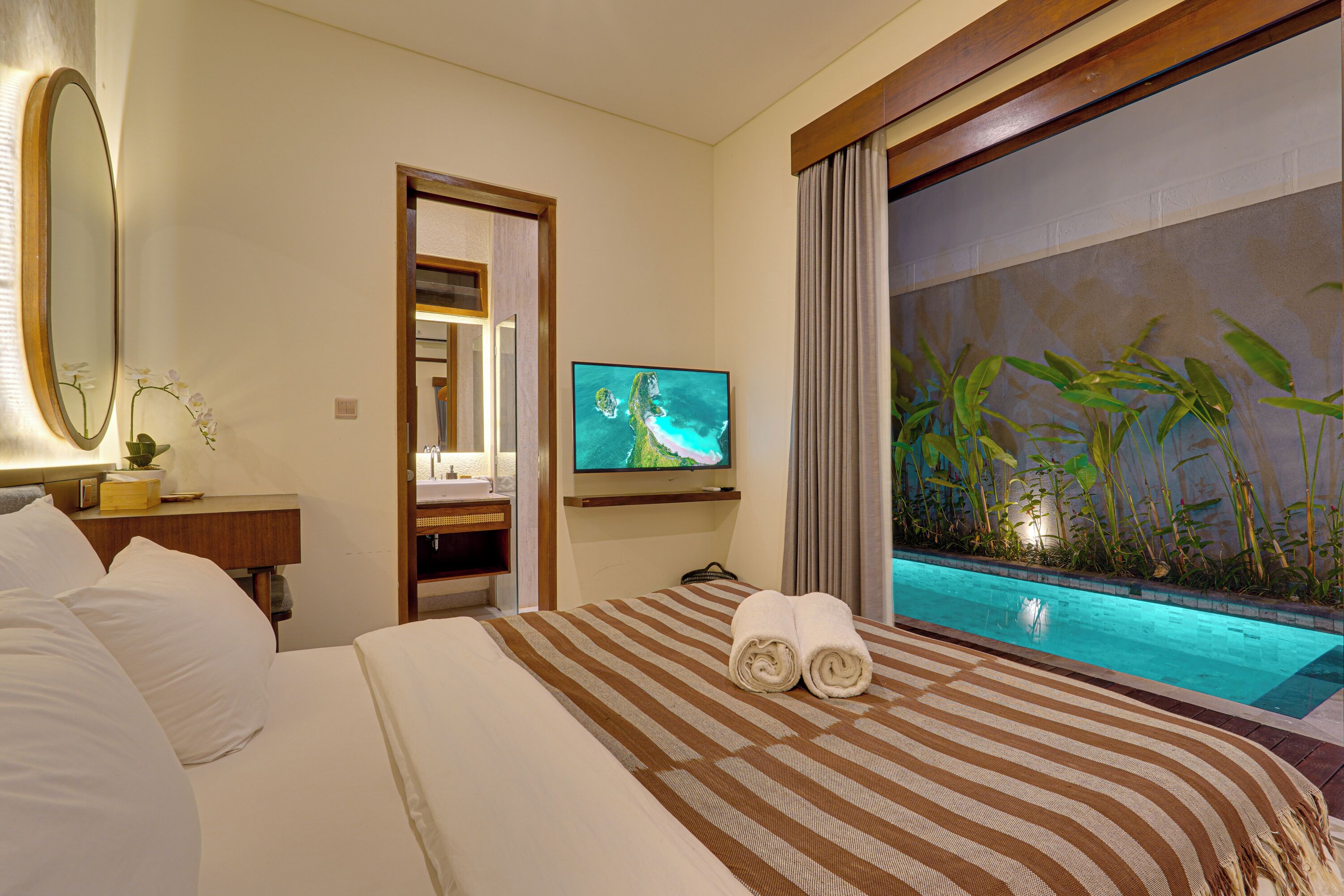 Villa, Balcony, Garden View