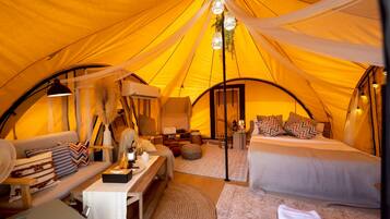 Economy Tent, Garden View