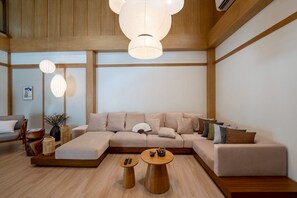 Vil·la júnior, vistes al jardí | Sala d'estar