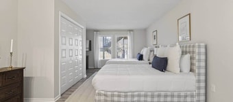 Charming 2BR/2BA Condo - Steps from Auburn Campus
