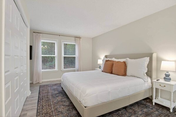 2 dormitorios, tabla de planchar con plancha, wifi y ropa de cama