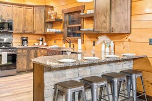 Fridge, microwave, oven, stovetop - Luxury Chalet Retreat with Prime Location, Hot Tub, Pond (Sevierville)