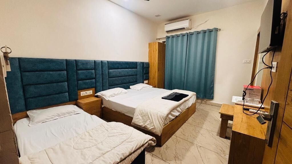 Luxury Room, Berbilang Katil, City View | Wi-fi percuma, cadar katil 