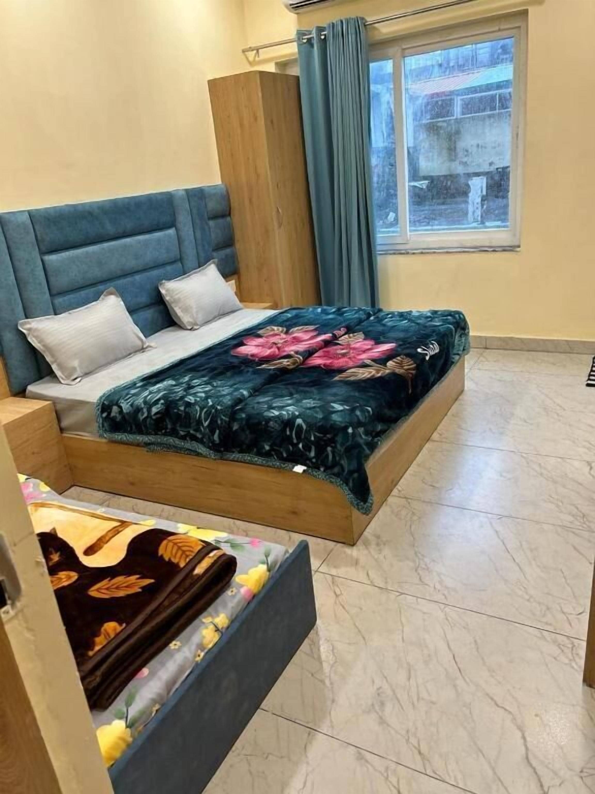 Luxury Room, Multiple Beds, City View