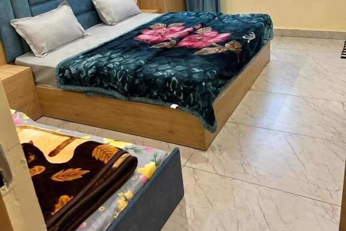 Luxury Room, Multiple Beds, City View