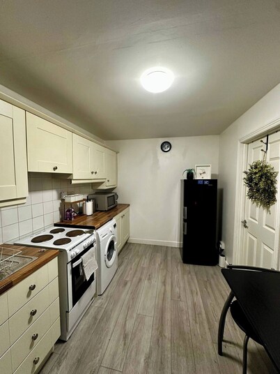 Tranquil Studio Retreat in Dublin 22 With Garden and BBQ