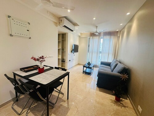 1BR Service Apartment A - 401 Powai By Florastays
