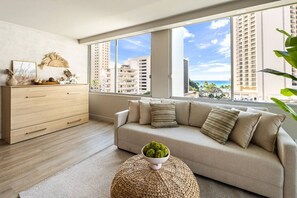 TV - Waikiki Ocean View Retreat – Close to the Beach (Honolulu)