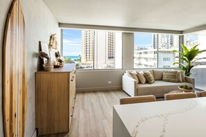 TV - Waikiki Ocean View Retreat – Close to the Beach (Honolulu)