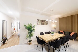 Interior - Modern New 120m2 Apartment City Center KaDeWe /ZOO (Berlin)